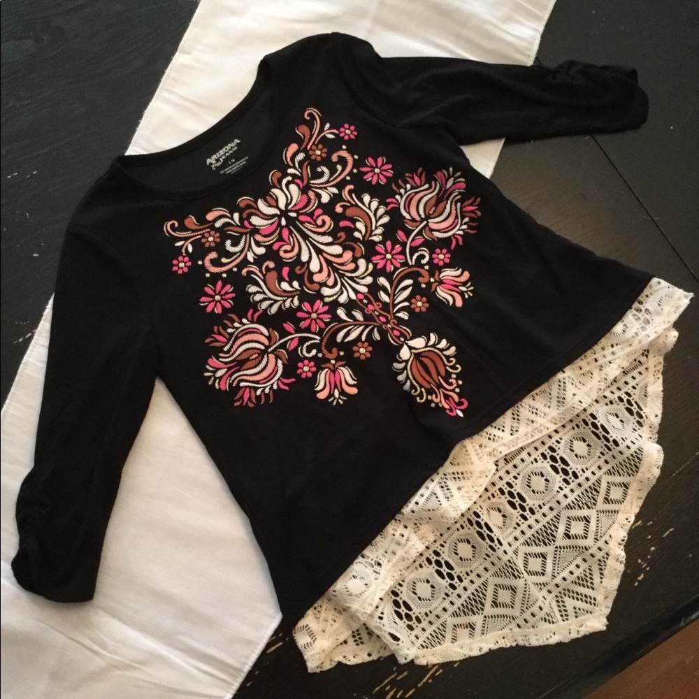 Arizona girls size 14 blouse